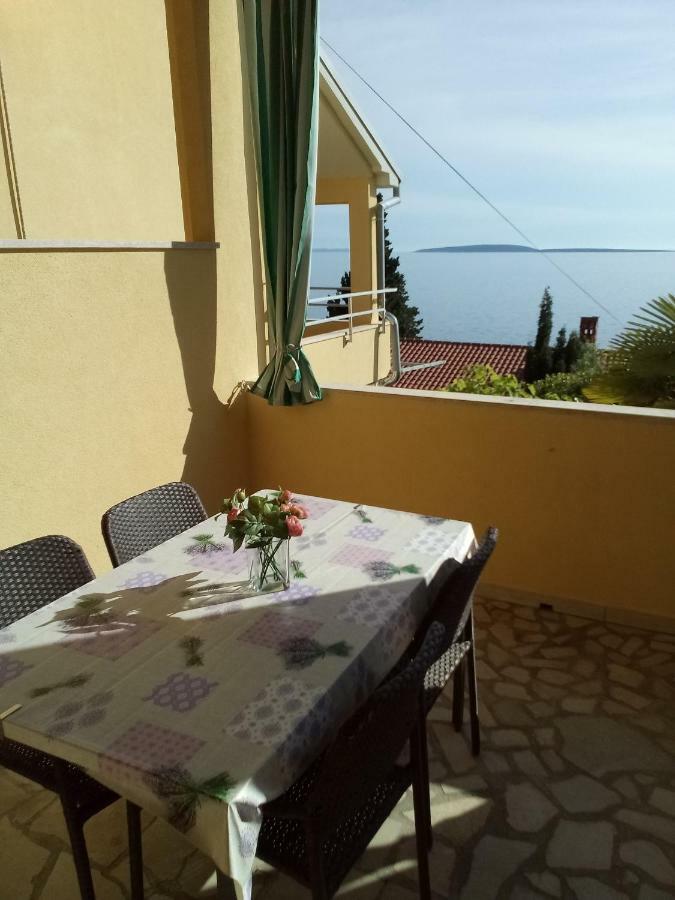 Apartma Pinezic Martinscica (Cres)